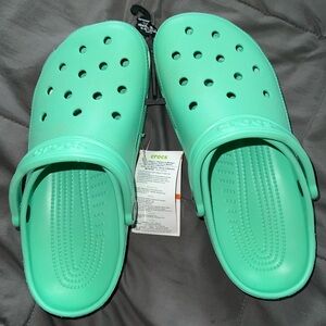 Women’s Teal Crocs Size 10